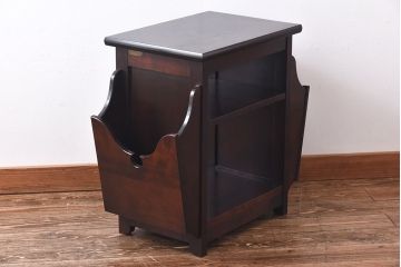 中古　絶版品!　北海道民芸家具　#440　便利な収納ポケットが付いたマガジン卓(サイドキャビネット、サイドテーブル、電話台)