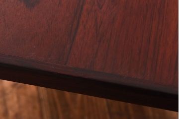 北欧ビンテージ　美品　ローズウッド材の色味が魅力的なコーヒーテーブル(サイドテーブル)(1)