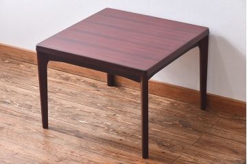北欧ビンテージ　美品　ローズウッド材の色味が魅力的なコーヒーテーブル(サイドテーブル)(2)