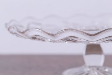 アンティーク雑貨　イギリス　置くだけで上品な雰囲気が漂うケーキスタンド(プレート)