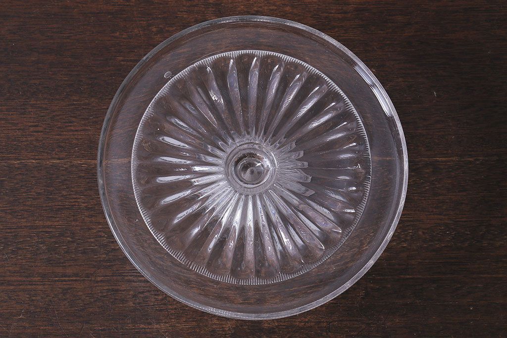 アンティーク雑貨　イギリス製　シンプルなデザインのガラスケーキスタンド