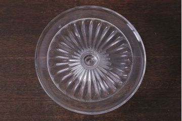 アンティーク雑貨　イギリス製　シンプルなデザインのガラスケーキスタンド