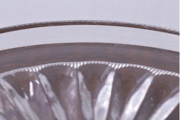 アンティーク雑貨　イギリス製　シンプルなデザインのガラスケーキスタンド