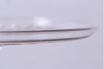 アンティーク雑貨　イギリス製　シンプルなデザインのガラスケーキスタンド