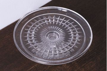 アンティーク雑貨　イギリス製　シンプルなフォルムが魅力的なガラスのケーキスタンド