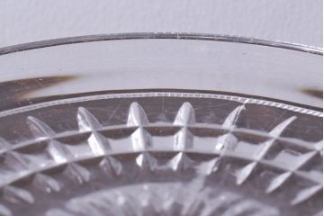 アンティーク雑貨　イギリス製　シンプルなフォルムが魅力的なガラスのケーキスタンド