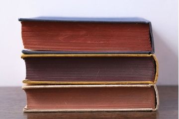 アンティーク雑貨　イギリスアンティーク　古い趣が魅力的な本(洋書、古書、英字本)3冊セット(1)