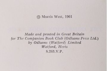 アンティーク雑貨　イギリスアンティーク　古い趣が魅力的な本(洋書、古書、英字本)3冊セット(2)