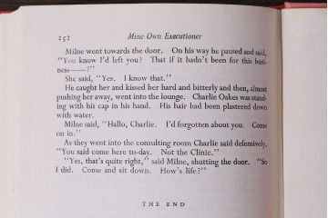 アンティーク雑貨　イギリスアンティーク　古い趣が魅力的な本(洋書、古書、英字本)3冊セット(3)