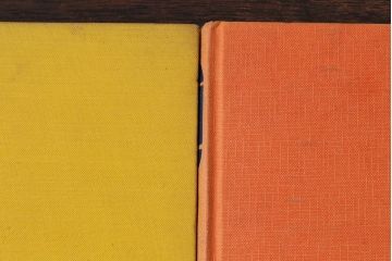 アンティーク雑貨　イギリスアンティーク　古い趣が魅力的な本(洋書、古書、英字本)3冊セット