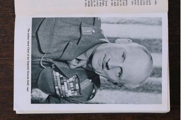 アンティーク雑貨　イギリスアンティーク　飾るだけで様になる本(洋書、古書、英字本)3冊セット(1)