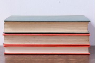 アンティーク雑貨　イギリスアンティーク　飾るだけで様になる本(洋書、古書、英字本)3冊セット(2)