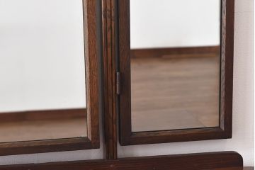 アンティーク家具　イギリス製　風格と気品漂うドレッサー(鏡台、三面鏡、ドレッシングチェスト)