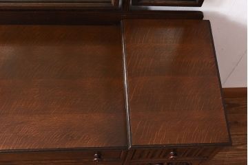 アンティーク家具　イギリス製　風格と気品漂うドレッサー(鏡台、三面鏡、ドレッシングチェスト)