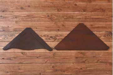 ヴィンテージ家具　イギリスビンテージ　JAYCEE FURNITURE　シックなデザインが魅力のコーナーキャビネット(飾り棚、戸棚)