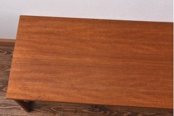 ヴィンテージ家具　北欧ビンテージ　G-PLAN(ジープラン)　温かみのあるチーク材のセンターテーブル(ローテーブル、リビングテーブル)