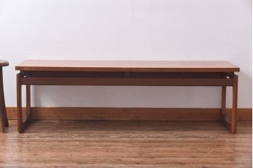 ヴィンテージ家具　北欧ビンテージ　G-PLAN(ジープラン)　温かみのあるチーク材のセンターテーブル(ローテーブル、リビングテーブル)