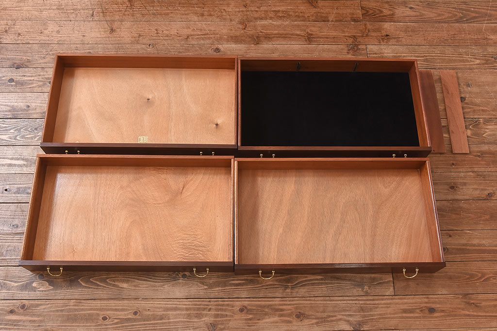 ヴィンテージ家具　北欧ビンテージ　G-PLAN　BBシリーズ　サイドボード(サイドチェスト、引き出し)