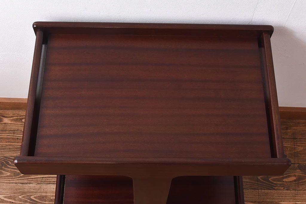 アンティーク雑貨　北欧ビンテージ　チーク材　シンプルなフォルムのトロリー(キッチンワゴン、サイドテーブル、花台)