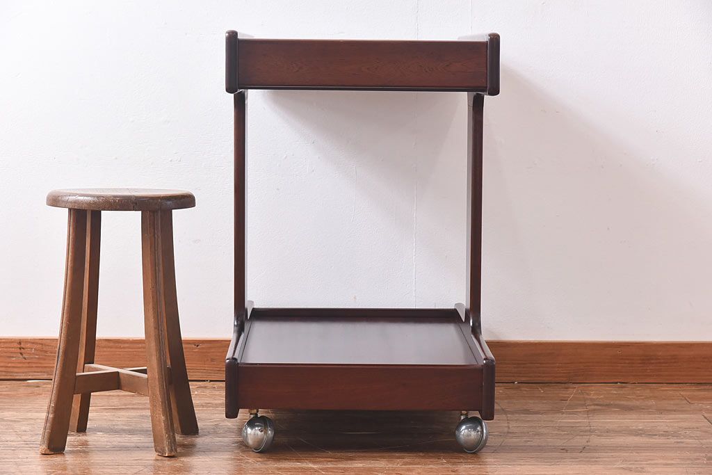 アンティーク雑貨　北欧ビンテージ　チーク材　シンプルなフォルムのトロリー(キッチンワゴン、サイドテーブル、花台)
