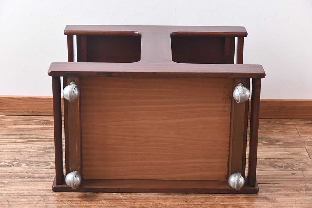 アンティーク雑貨　北欧ビンテージ　チーク材　シンプルなフォルムのトロリー(キッチンワゴン、サイドテーブル、花台)