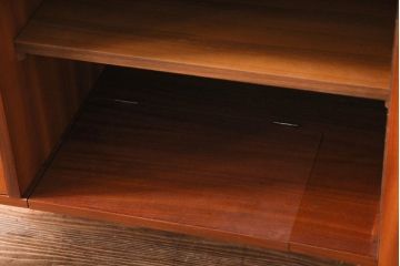 北欧家具　チーク材　レトロな雰囲気のサイドチェスト(サイドボード、引き出し)