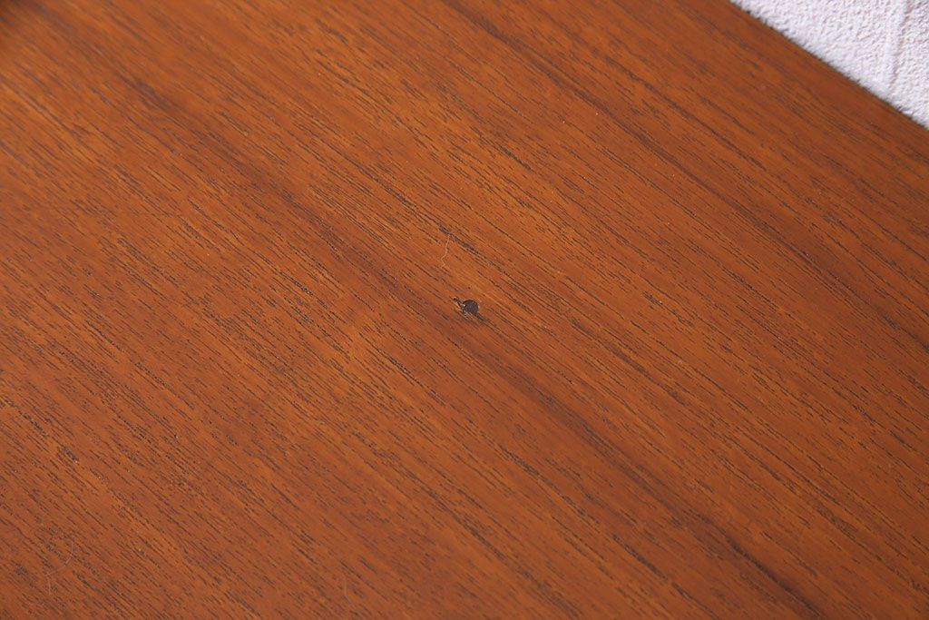 北欧家具　チーク材　レトロな雰囲気のサイドチェスト(サイドボード、引き出し)