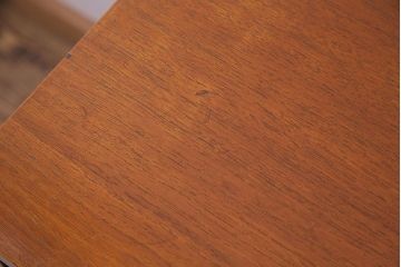 北欧家具　チーク材　レトロな雰囲気のサイドチェスト(サイドボード、引き出し)