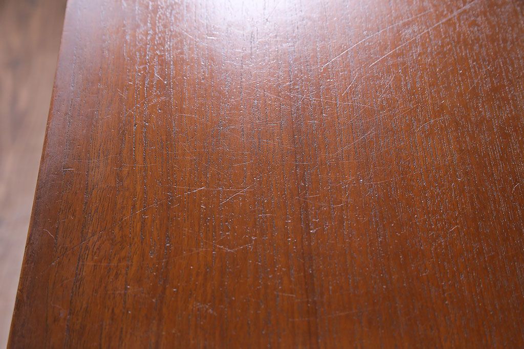 北欧家具　チーク材　レトロな雰囲気のサイドチェスト(サイドボード、引き出し)