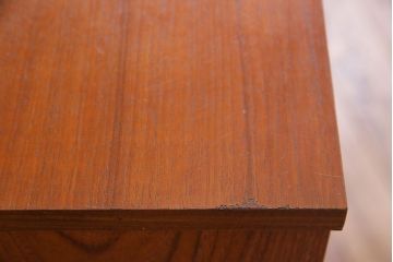 北欧家具　チーク材　レトロな雰囲気のサイドチェスト(サイドボード、引き出し)