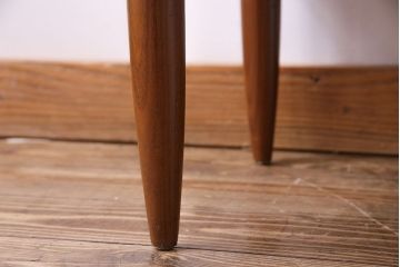 北欧家具　チーク材　レトロな雰囲気のサイドチェスト(サイドボード、引き出し)