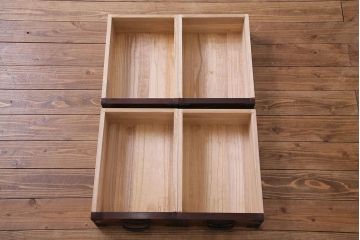 中古美品　伝統工芸　岩谷堂箪笥　桜木作　欅材の杢目と金具が見事なサイドボード(タンス、収納棚、キャビネット)