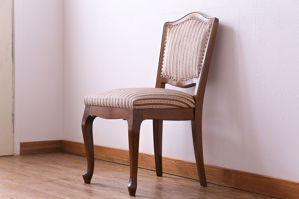 中古　イタリア家具　クラシカルなデザインの布張りダイニングチェア(椅子、ワークチェア)(1)