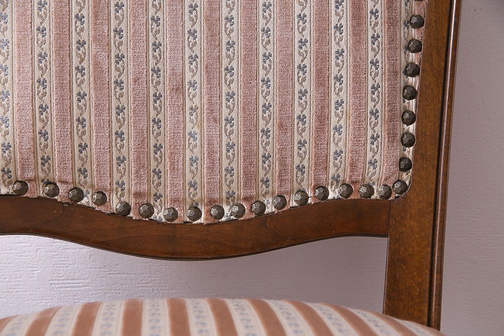 中古　イタリア家具　クラシカルなデザインの布張りダイニングチェア(椅子、ワークチェア)(1)