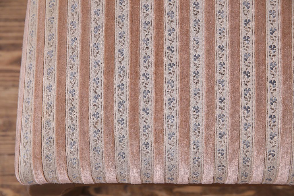 中古　イタリア家具　クラシカルなデザインの布張りダイニングチェア(椅子、ワークチェア)(1)