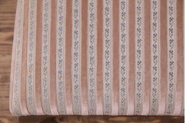 中古　イタリア家具　クラシカルなデザインの布張りダイニングチェア(椅子、ワークチェア)(1)