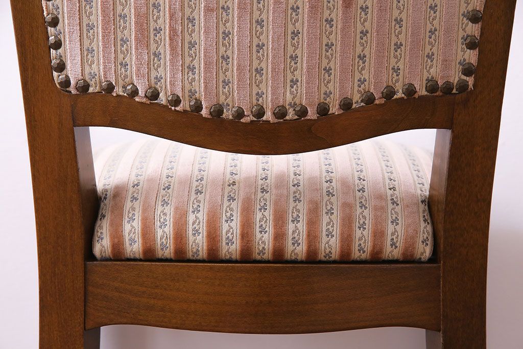 中古　イタリア家具　クラシカルなデザインの布張りダイニングチェア(椅子、ワークチェア)(1)