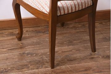 中古　イタリア家具　クラシカルなデザインの布張りダイニングチェア(椅子、ワークチェア)(1)