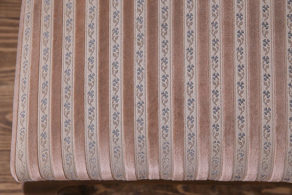 中古　イタリア家具　クラシカルなデザインの布張りダイニングチェア(椅子、ワークチェア)(2)