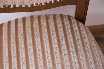 中古　イタリア家具　クラシカルなデザインの布張りダイニングチェア(椅子、ワークチェア)(2)