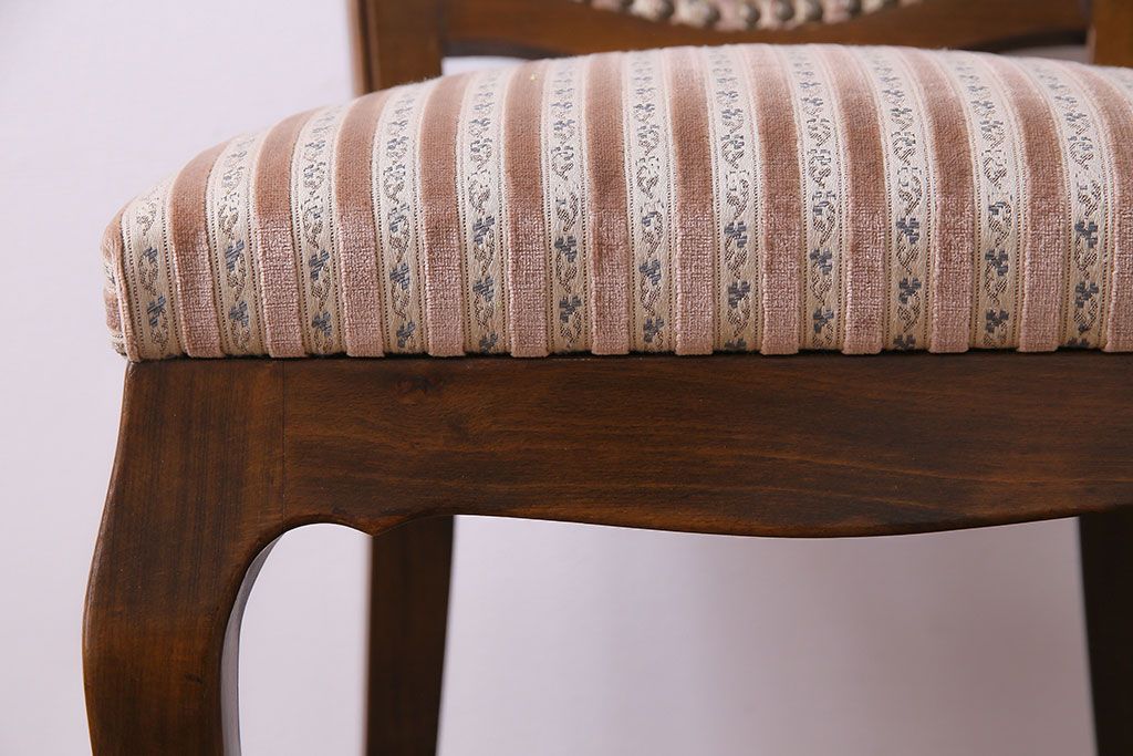 中古　イタリア家具　クラシカルなデザインの布張りダイニングチェア(椅子、ワークチェア)(2)