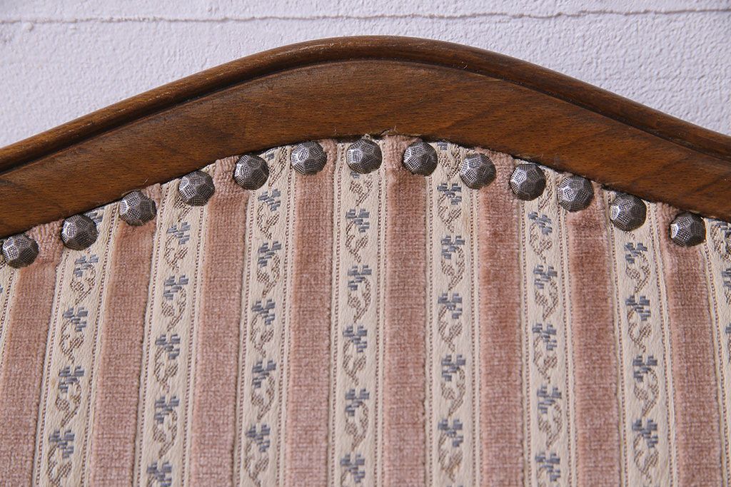 中古　イタリア家具　クラシカルなデザインの布張りダイニングチェア(椅子、ワークチェア)(3)