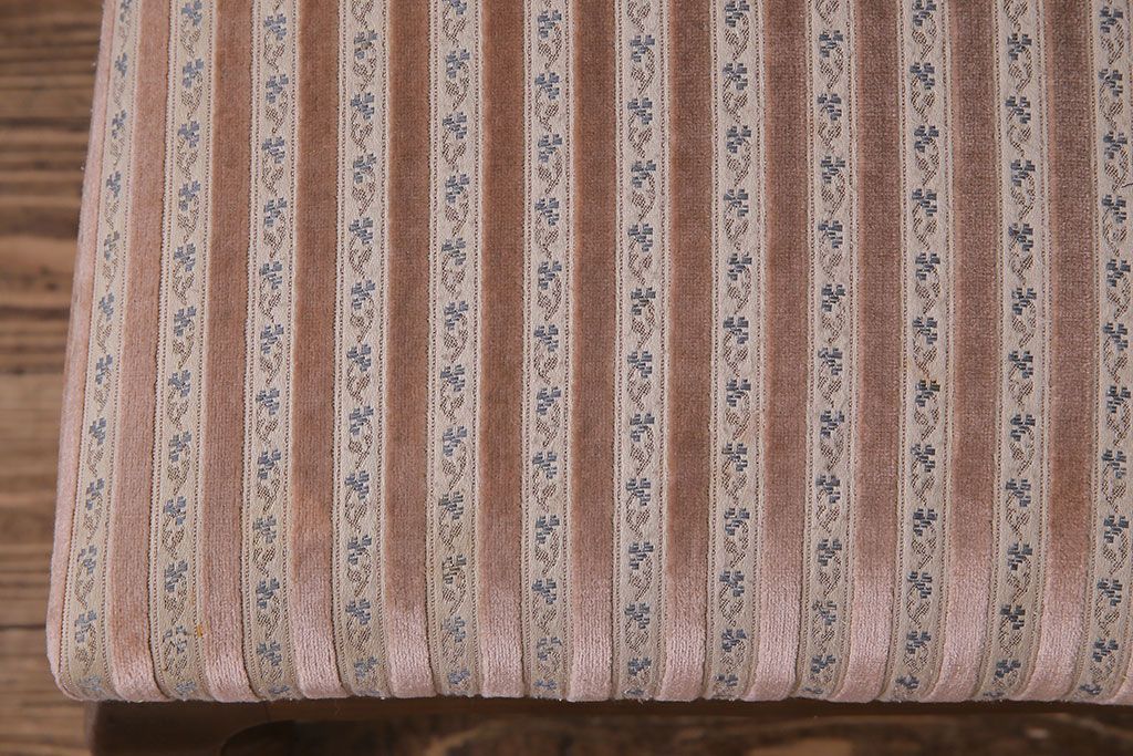 中古　イタリア家具　クラシカルなデザインの布張りダイニングチェア(椅子、ワークチェア)(3)