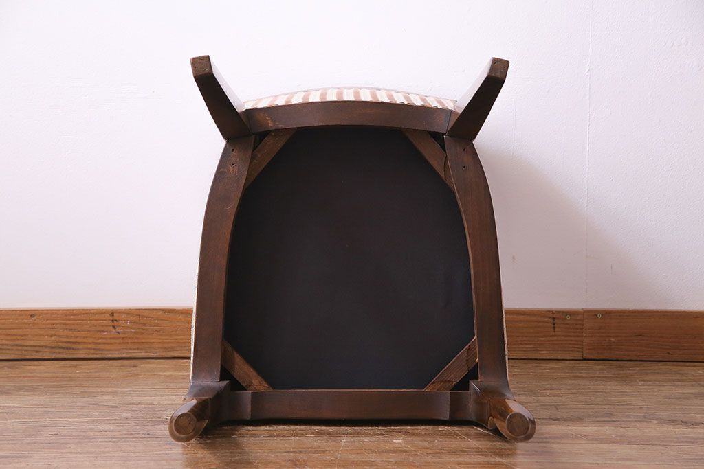 中古　イタリア家具　クラシカルなデザインの布張りダイニングチェア(椅子、ワークチェア)(3)