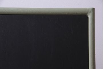 アンティーク雑貨　ペイント家具　ナチュラルカラーがペイントされたレトロなブラックボード(黒板)(2)