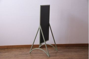 アンティーク雑貨　ペイント家具　ナチュラルカラーがペイントされたレトロなブラックボード(黒板)(2)