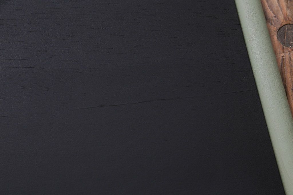 アンティーク雑貨　ペイント家具　ナチュラルカラーがペイントされたレトロなブラックボード(黒板)(2)