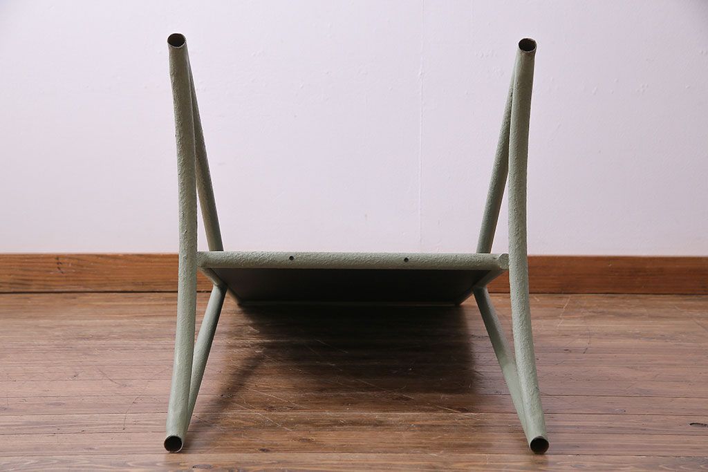 アンティーク雑貨　ペイント家具　ナチュラルカラーがペイントされたレトロなブラックボード(黒板)(2)