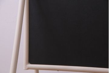 アンティーク雑貨　ペイント家具　ナチュラルカラーがペイントされたレトロなブラックボード(黒板)(3)