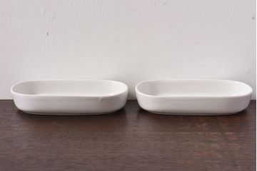 イギリス　JOHNSON BROTHERS(ジョンソン・ブラザーズ)　スクエア型白い長皿(深皿、プレート)